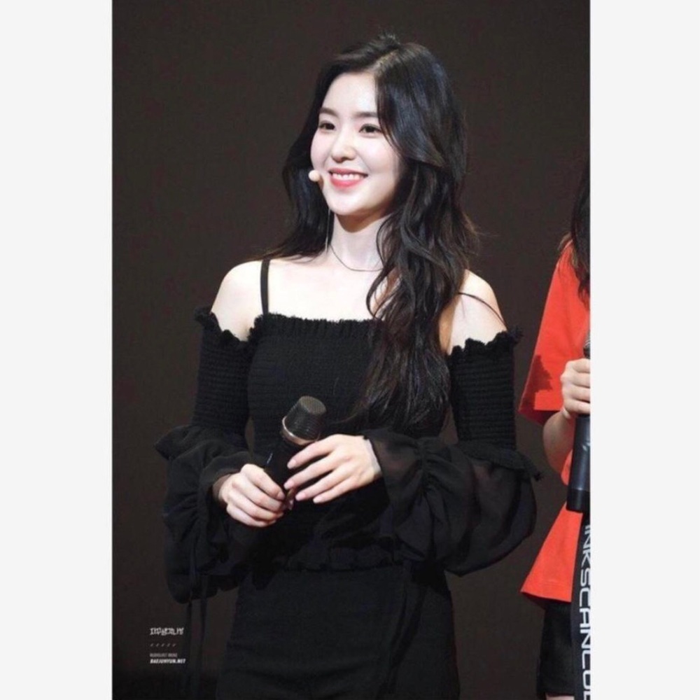 Stylenanda Black Off Shoulder Top